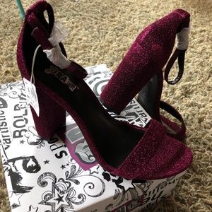 New Womens Sassy Pumps